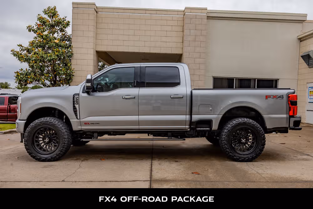 2024 Ford F-250 Super Duty Limited Crew Cab Image 6
