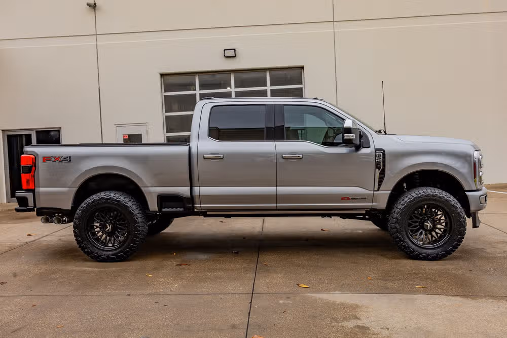 2024 Ford F-250 Super Duty Limited Crew Cab Image 11