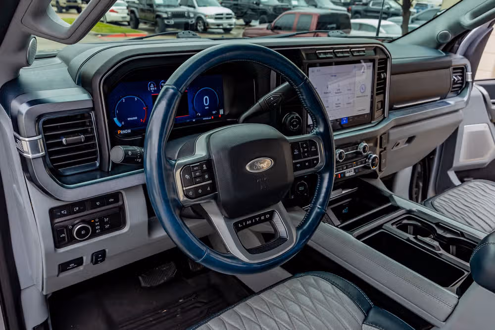 2024 Ford F-250 Super Duty Limited Crew Cab Image 17
