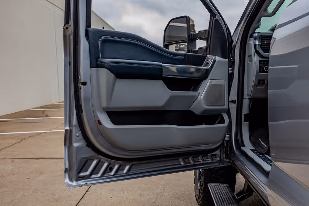 2024 Ford F-250 Super Duty Limited Crew Cab Image 37