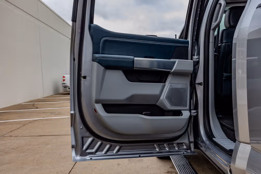 2024 Ford F-250 Super Duty Limited Crew Cab Image 39