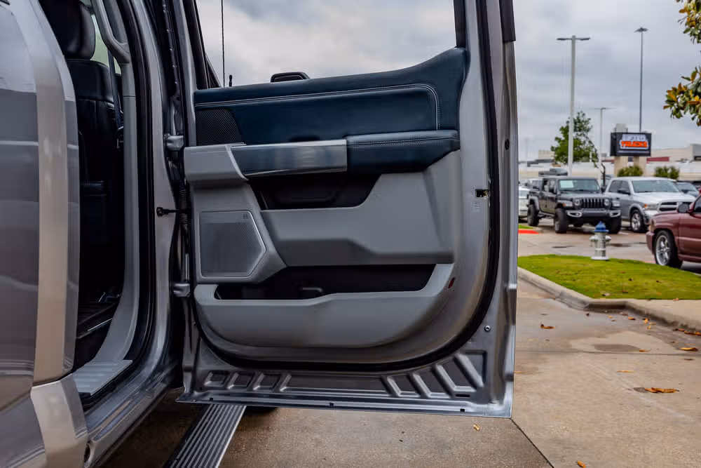 2024 Ford F-250 Super Duty Limited Crew Cab Image 40