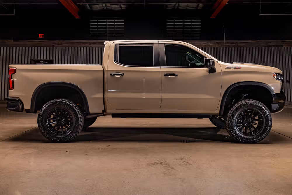 2023 Chevrolet Silverado 1500 ZR2 Crew Cab Image 11