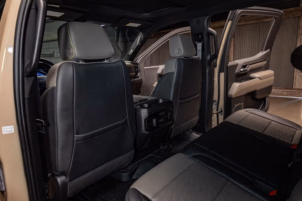 2023 Chevrolet Silverado 1500 ZR2 Crew Cab Image 26