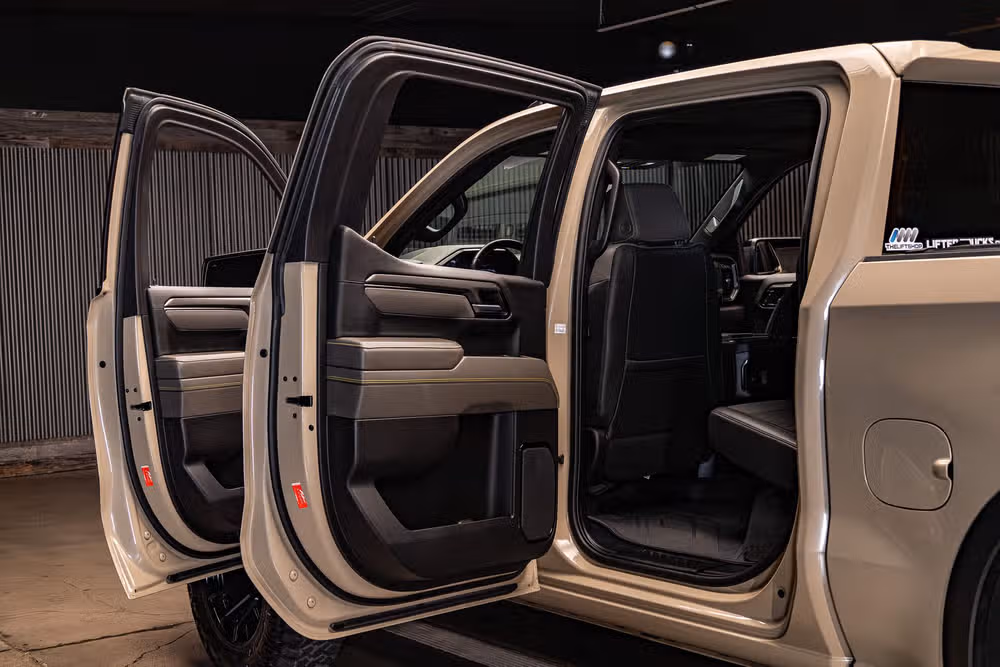 2023 Chevrolet Silverado 1500 ZR2 Crew Cab Image 32