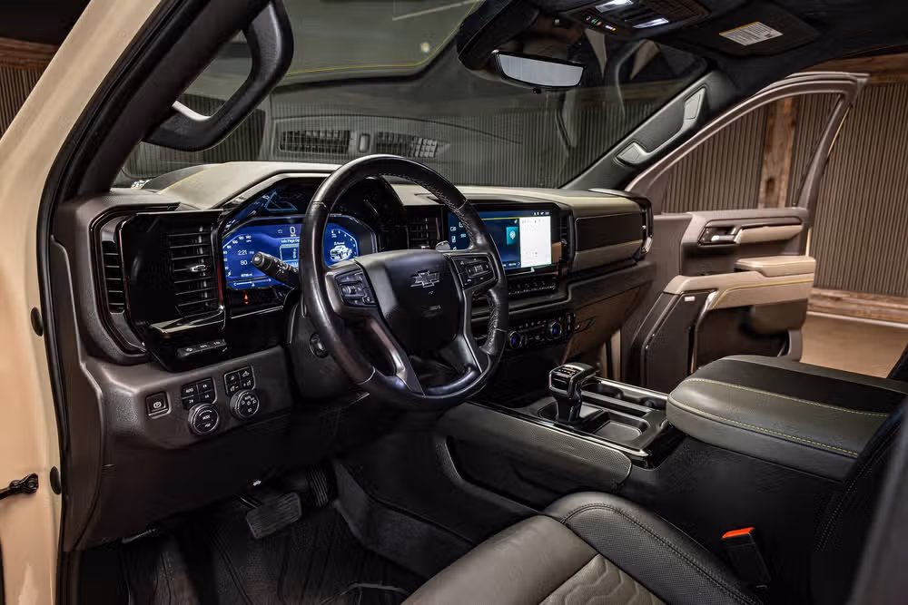 2023 Chevrolet Silverado 1500 ZR2 Crew Cab Image 17