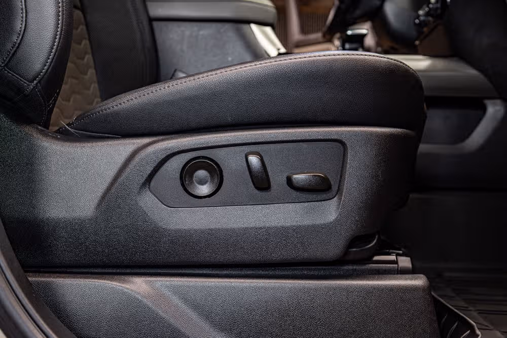 2023 Chevrolet Silverado 1500 ZR2 Crew Cab Image 30