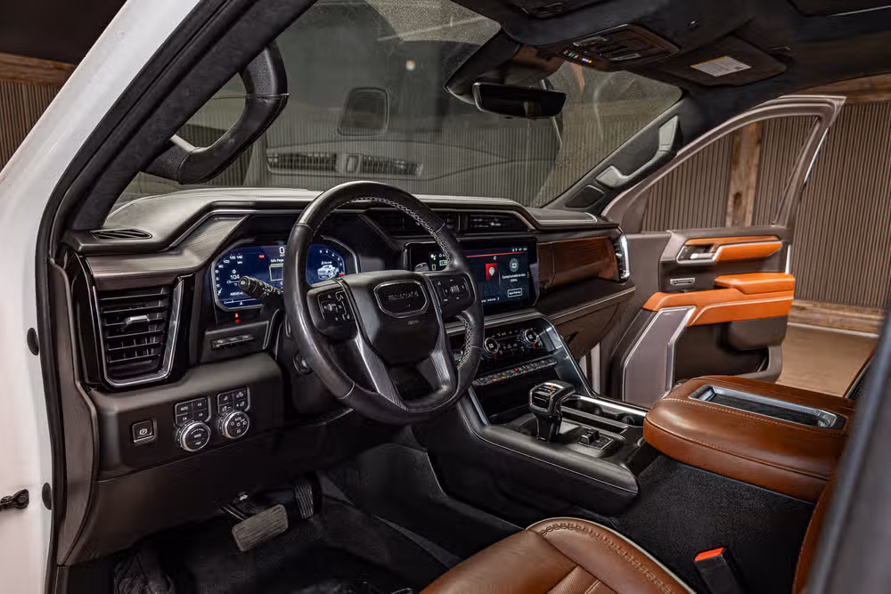 2022 GMC Sierra 1500 Denali Ultimate Crew Cab Image 14