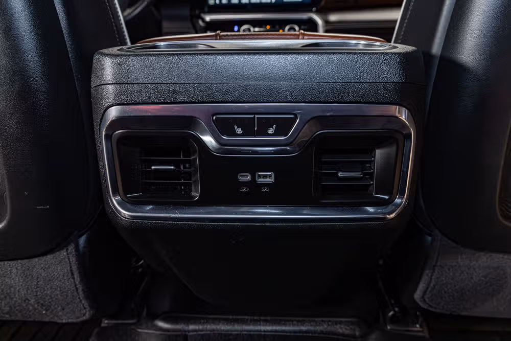 2022 GMC Sierra 1500 Denali Ultimate Crew Cab Image 24