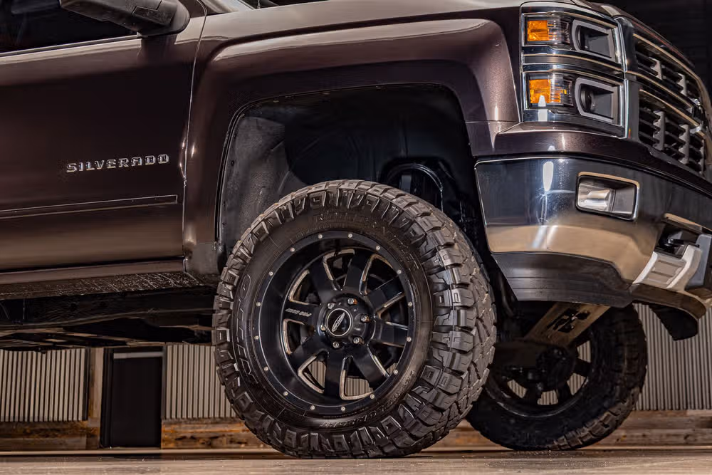 2015 Chevrolet Silverado 1500 LT Z71 Crew Cab Image 11