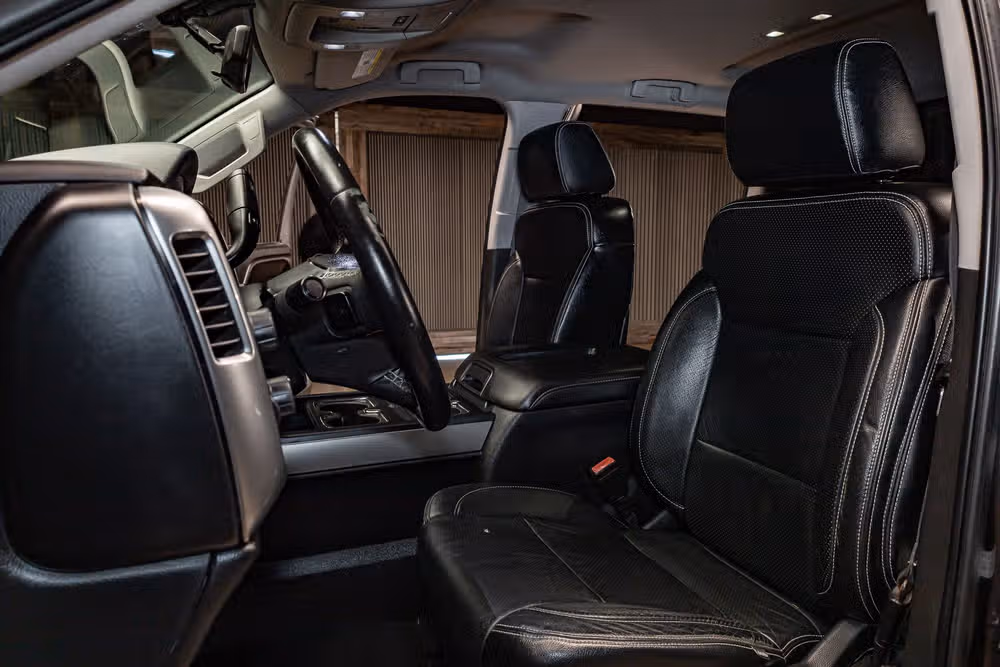 2015 Chevrolet Silverado 1500 LT Z71 Crew Cab Image 18