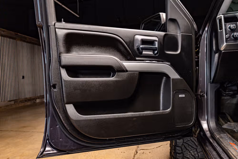 2015 Chevrolet Silverado 1500 LT Z71 Crew Cab Image 24