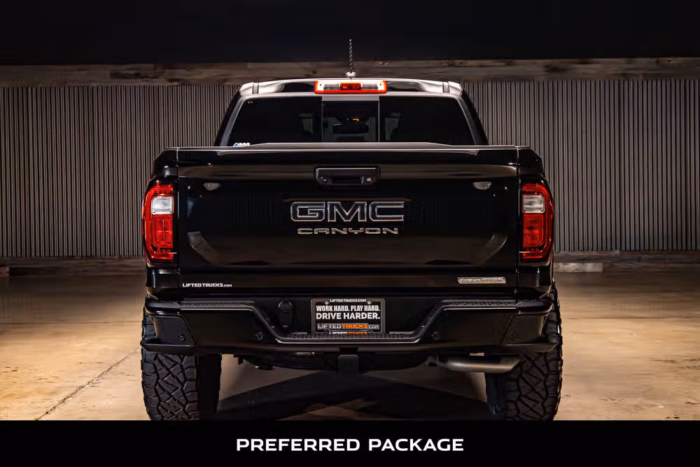 2025 GMC Canyon Elevation Crew Cab Image 8