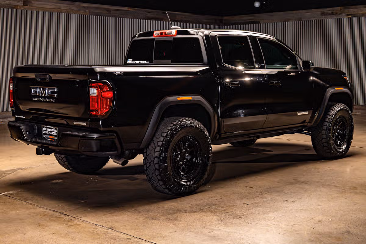 2025 GMC Canyon Elevation Crew Cab