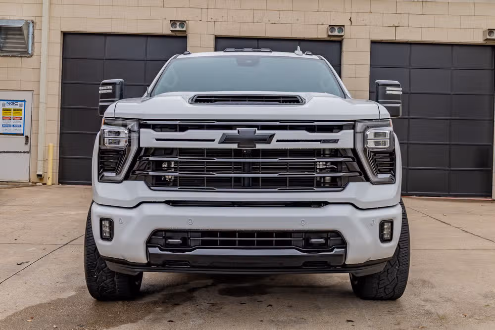 2024 Chevrolet Silverado 2500HD LTZ Crew Cab Image 2