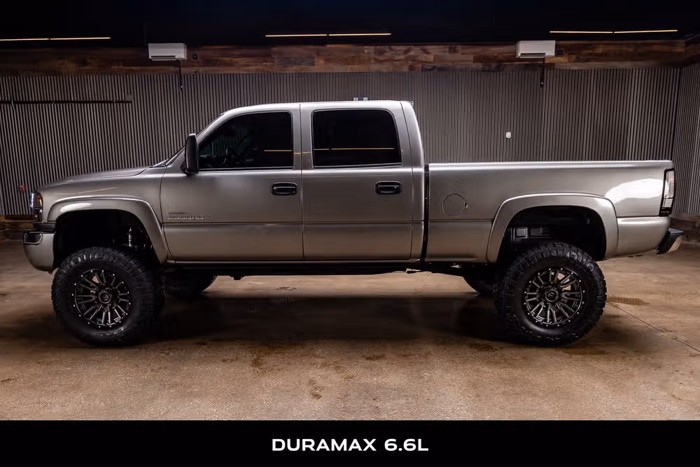 2007 GMC Sierra 2500HD Classic SLE1 Crew Cab Image 6