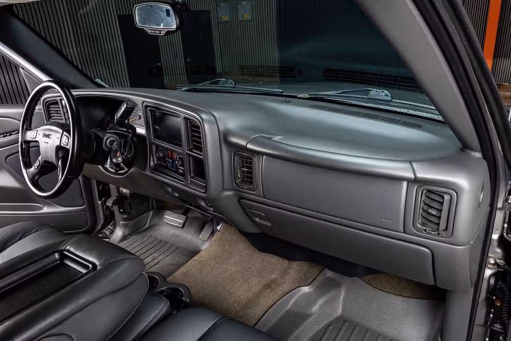 2007 GMC Sierra 2500HD Classic SLE1 Crew Cab Image 18