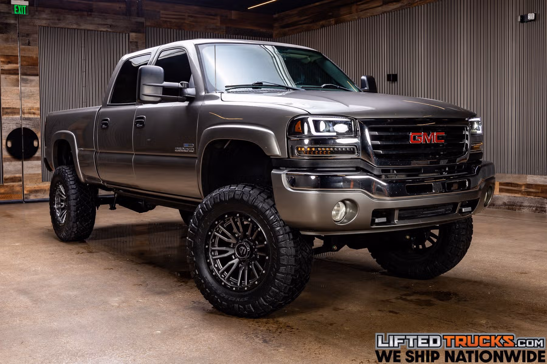 2007 GMC Sierra 2500HD Classic SLE1 Crew Cab Image 1