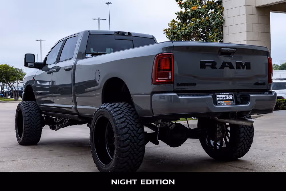 2026 Ram 3500 Laramie Crew Cab Image 7