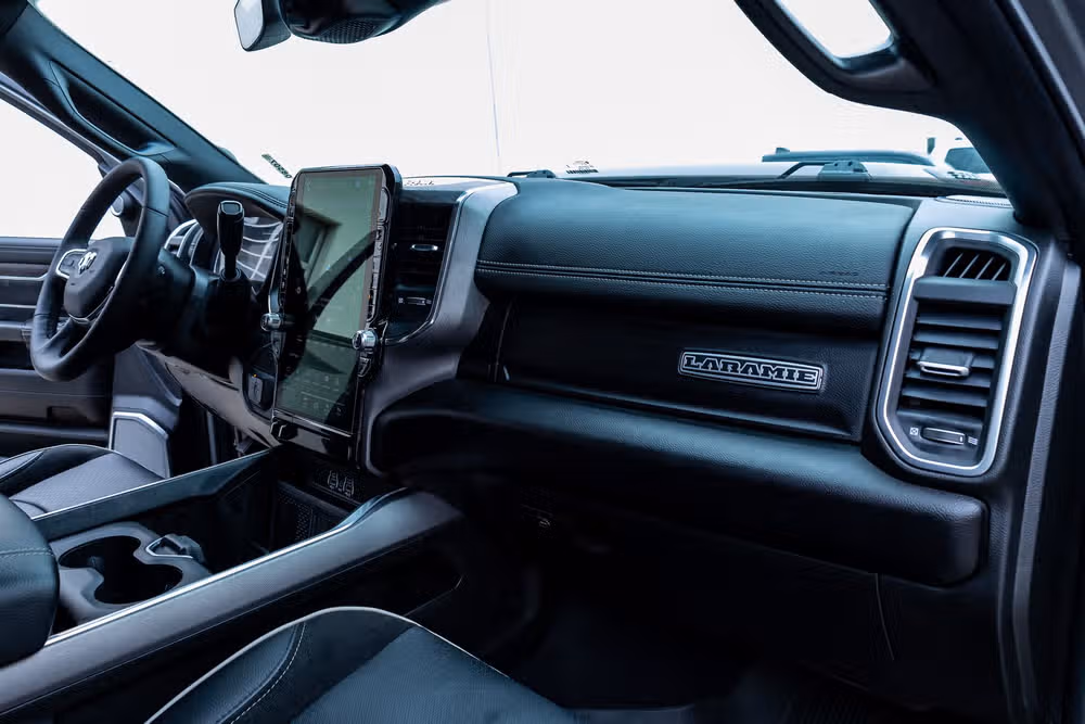 2026 Ram 3500 Laramie Crew Cab Image 18