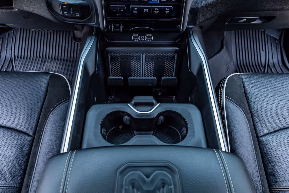 2026 Ram 3500 Laramie Crew Cab Image 29