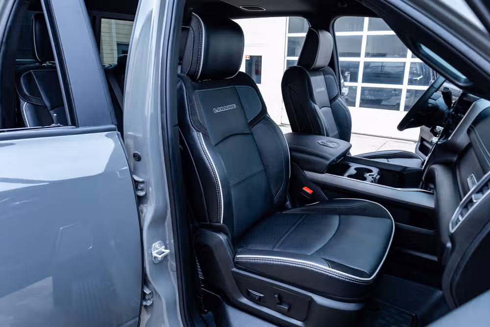 2026 Ram 3500 Laramie Crew Cab Image 32