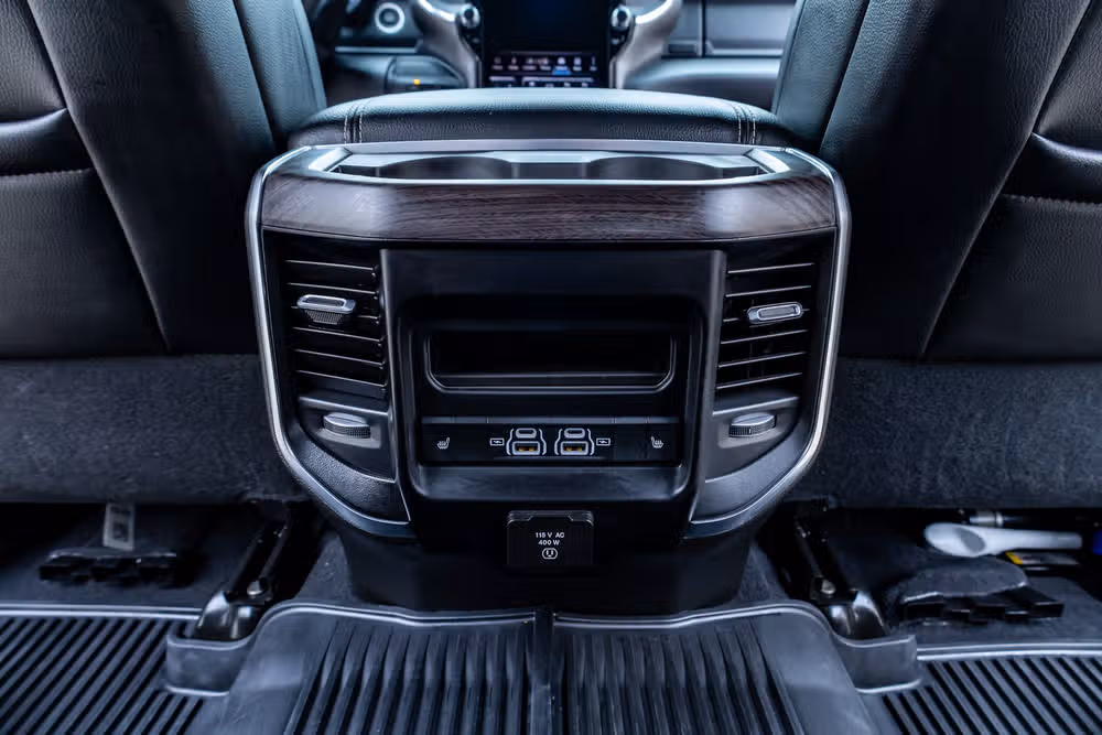 2026 Ram 3500 Laramie Crew Cab Image 34