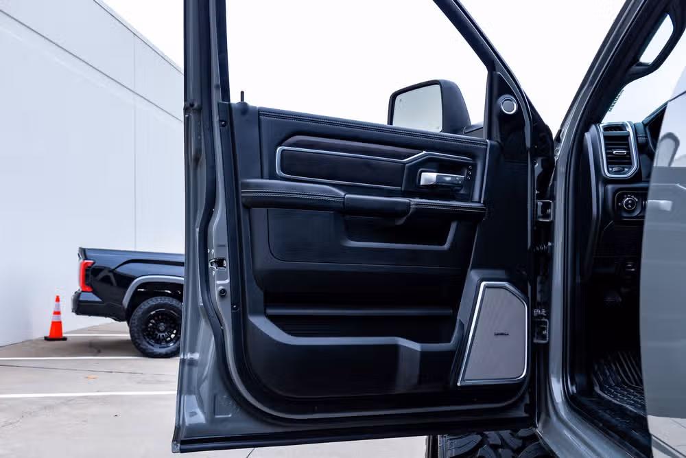 2026 Ram 3500 Laramie Crew Cab Image 37