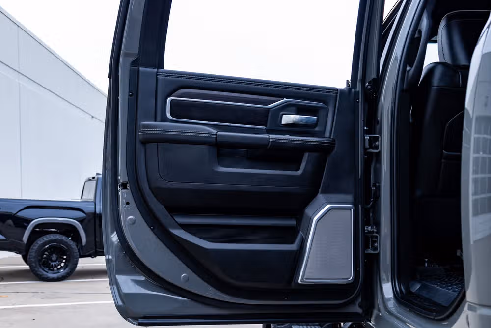 2026 Ram 3500 Laramie Crew Cab Image 39