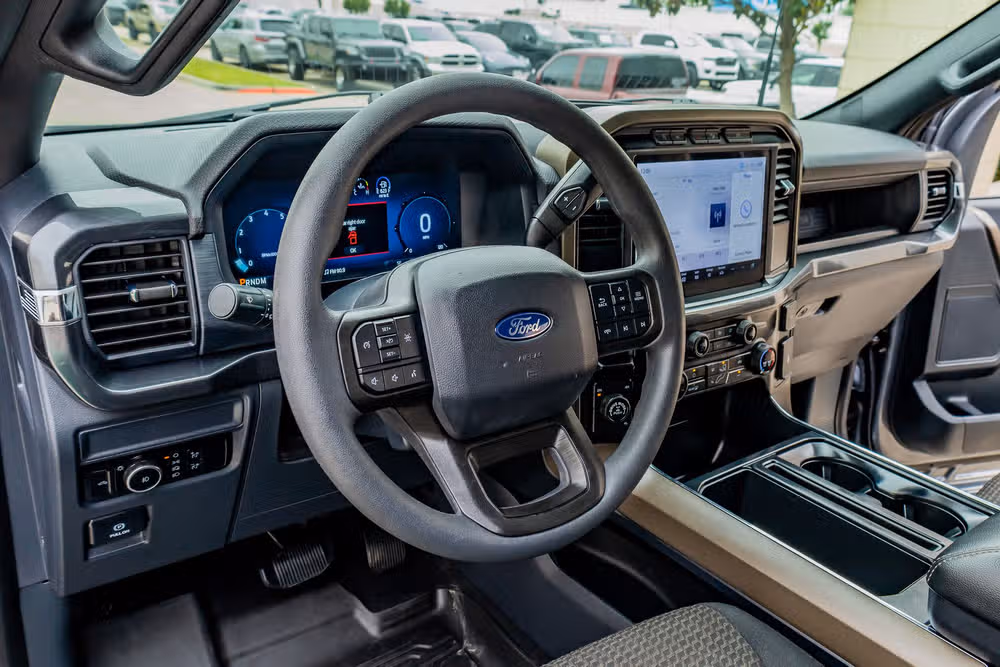 2024 Ford F-150 STX SuperCrew Image 17