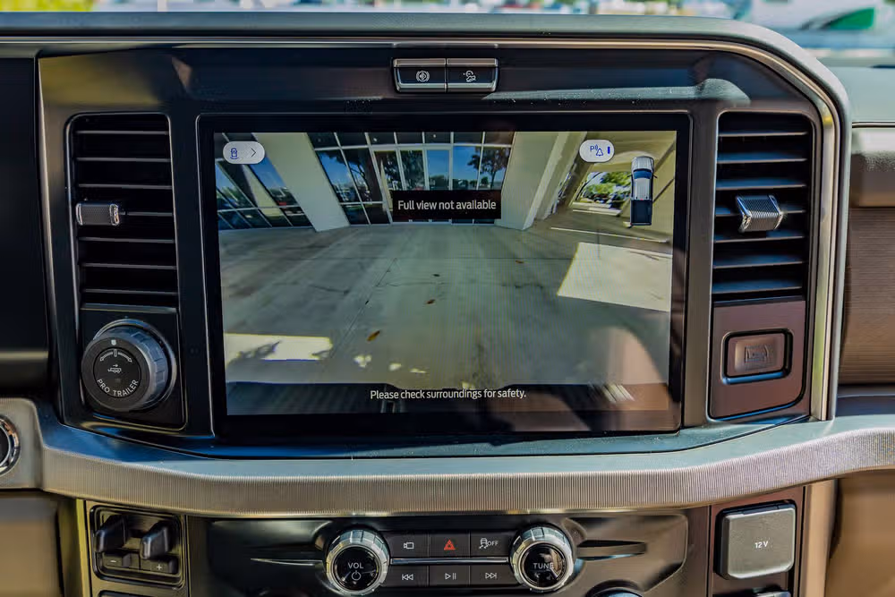 2026 Ford F-350 Super Duty Platinum Plus Crew Cab Image 27