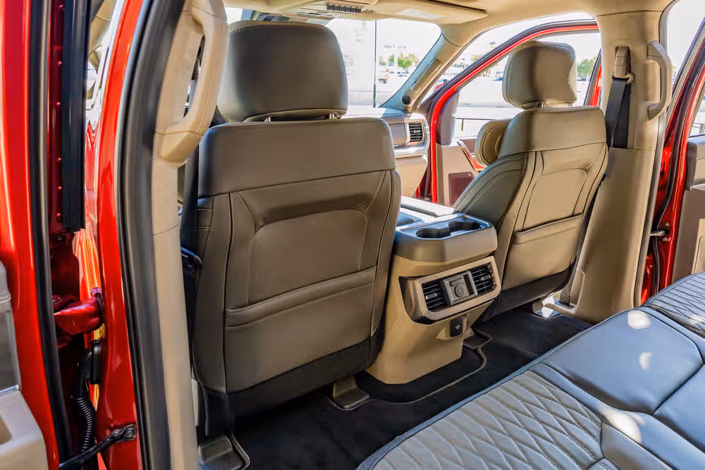 2026 Ford F-350 Super Duty Platinum Plus Crew Cab Image 35