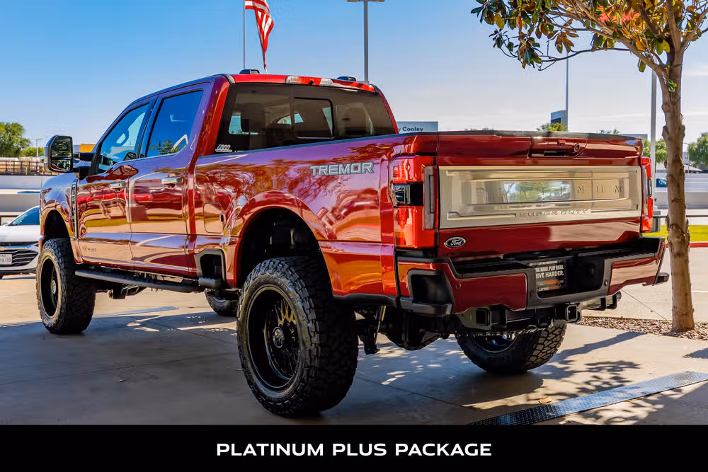 2026 Ford F-350 Super Duty Platinum Plus Crew Cab Image 7