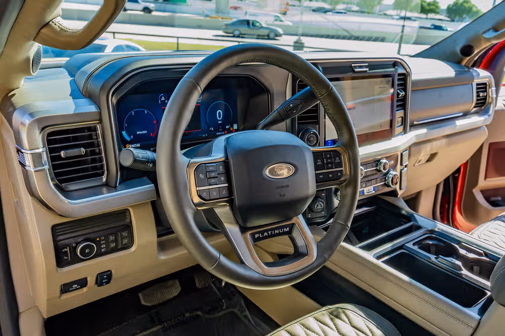 2026 Ford F-350 Super Duty Platinum Plus Crew Cab Image 17