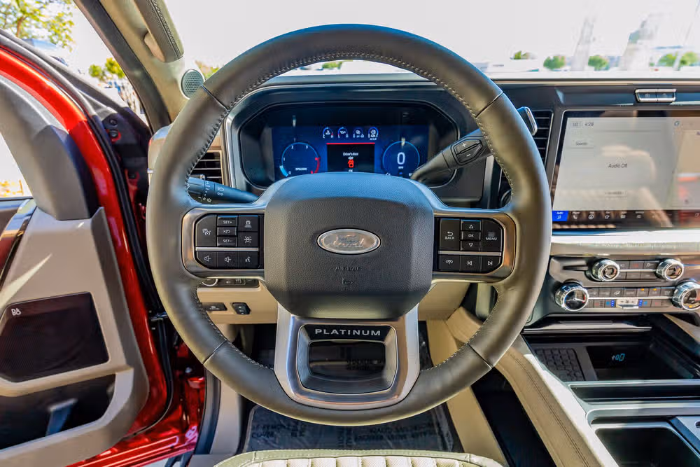 2026 Ford F-350 Super Duty Platinum Plus Crew Cab Image 19