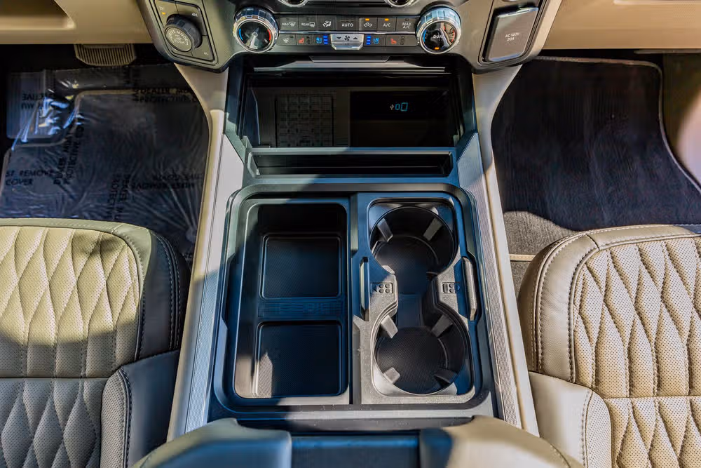 2026 Ford F-350 Super Duty Platinum Plus Crew Cab Image 29