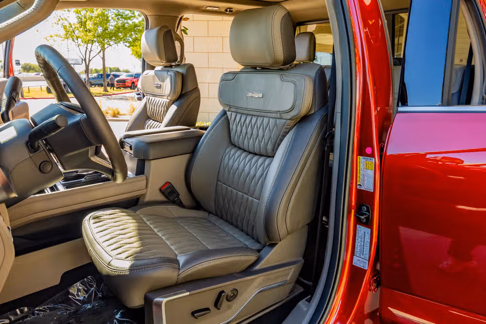 2026 Ford F-350 Super Duty Platinum Plus Crew Cab Image 31