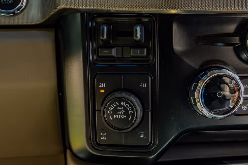 2026 Ford F-350 Super Duty Platinum Plus Crew Cab Image 24