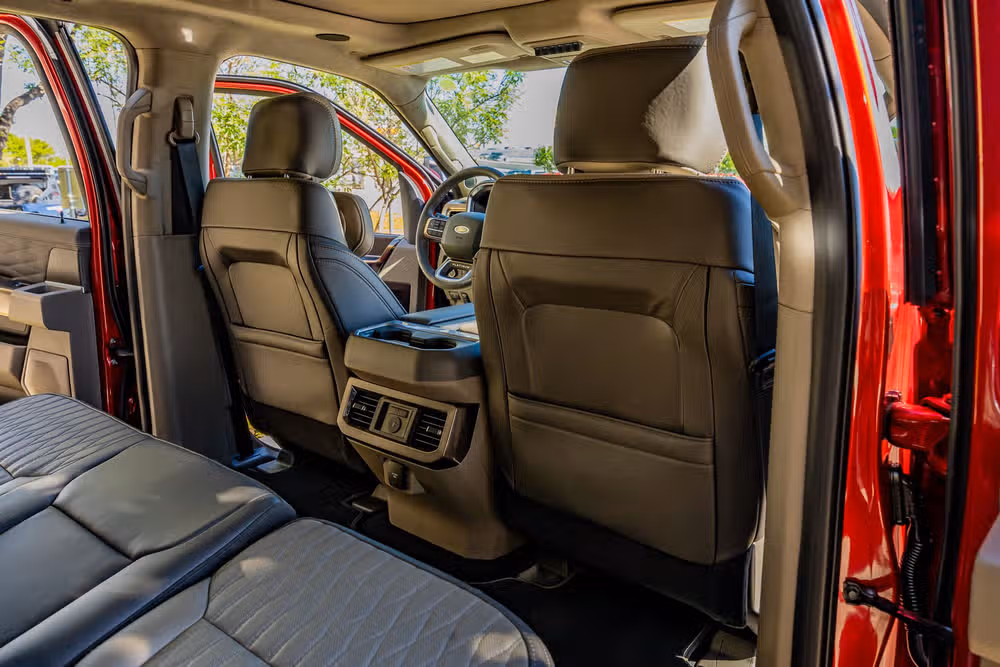 2026 Ford F-350 Super Duty Platinum Plus Crew Cab Image 33