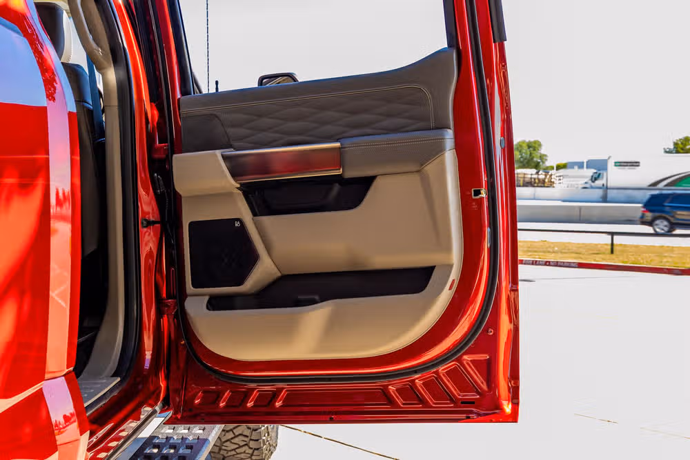 2026 Ford F-350 Super Duty Platinum Plus Crew Cab Image 40