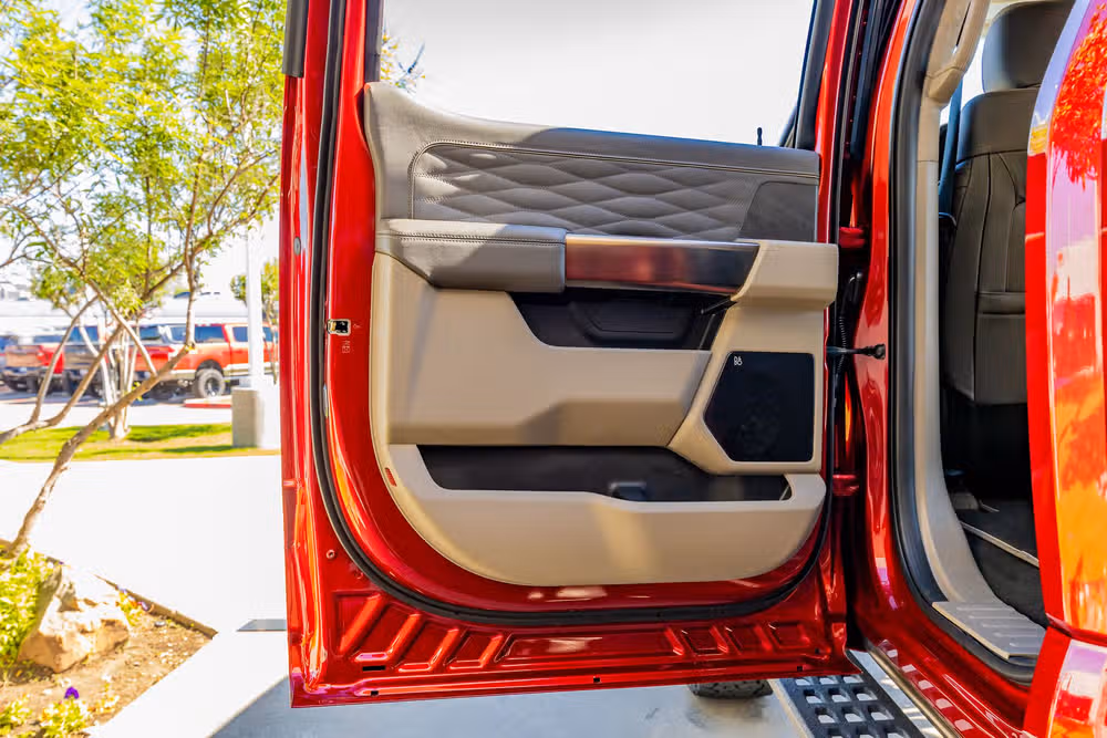 2026 Ford F-350 Super Duty Platinum Plus Crew Cab Image 39