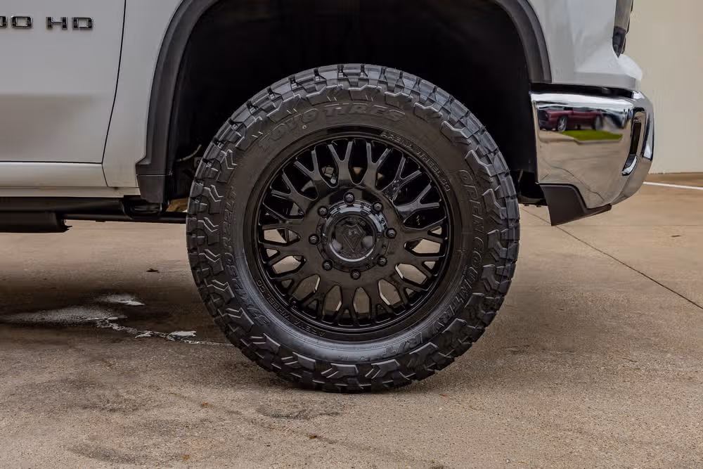2026 Chevrolet Silverado 3500HD LT Crew Cab Image 12