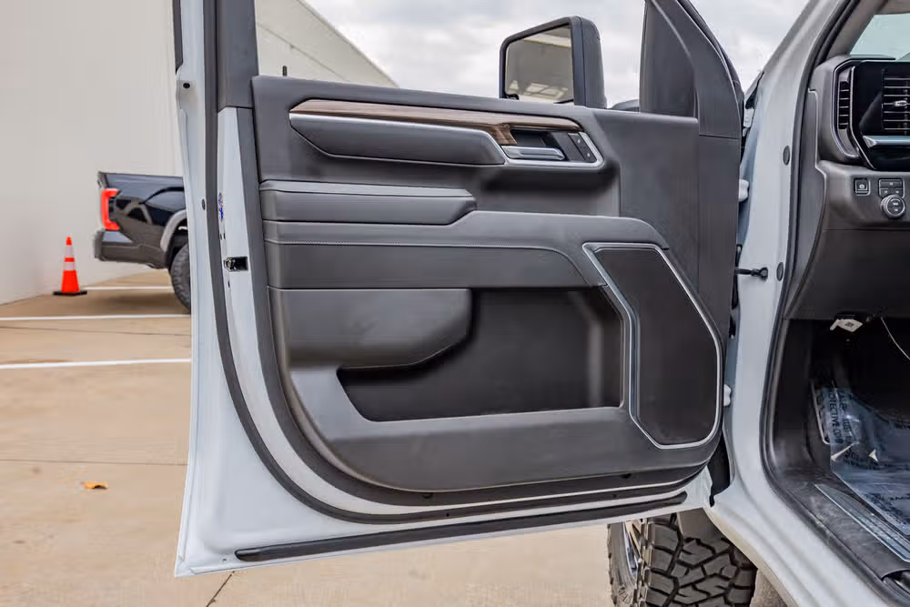 2026 Chevrolet Silverado 3500HD LT Crew Cab Image 35