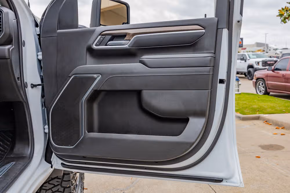 2026 Chevrolet Silverado 3500HD LT Crew Cab Image 36