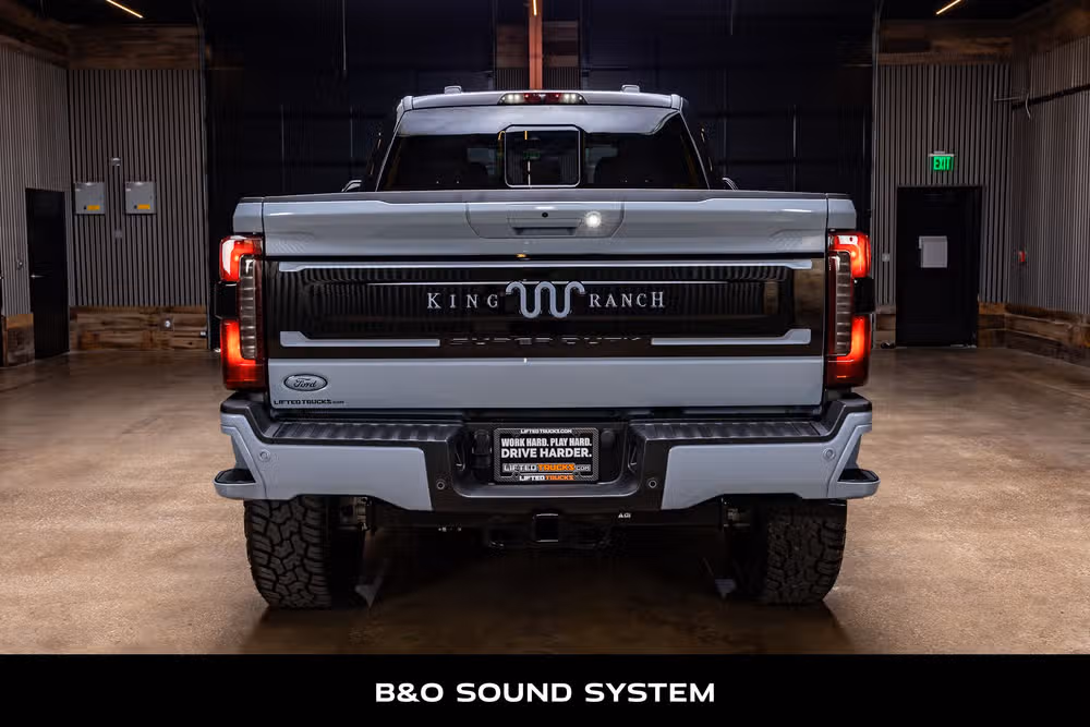 2026 Ford F-250 Super Duty King Ranch Crew Cab Image 8