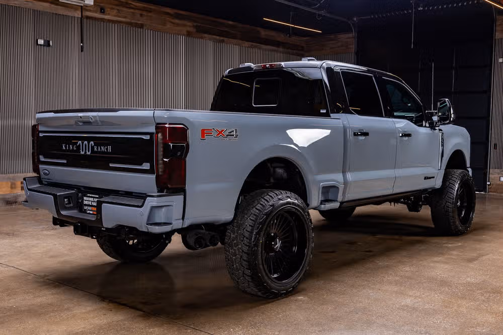 2026 Ford F-250 Super Duty King Ranch Crew Cab Image 10