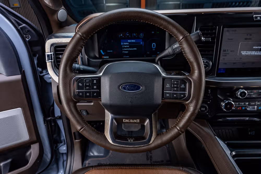 2026 Ford F-250 Super Duty King Ranch Crew Cab Image 19