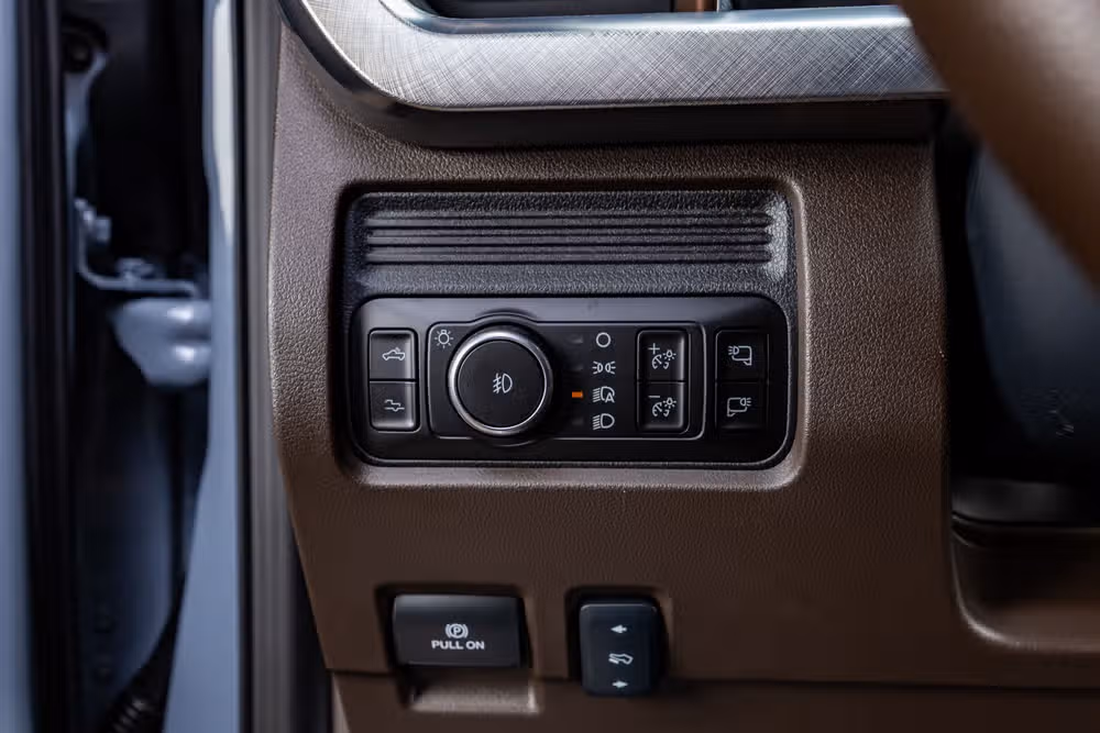 2026 Ford F-250 Super Duty King Ranch Crew Cab Image 22
