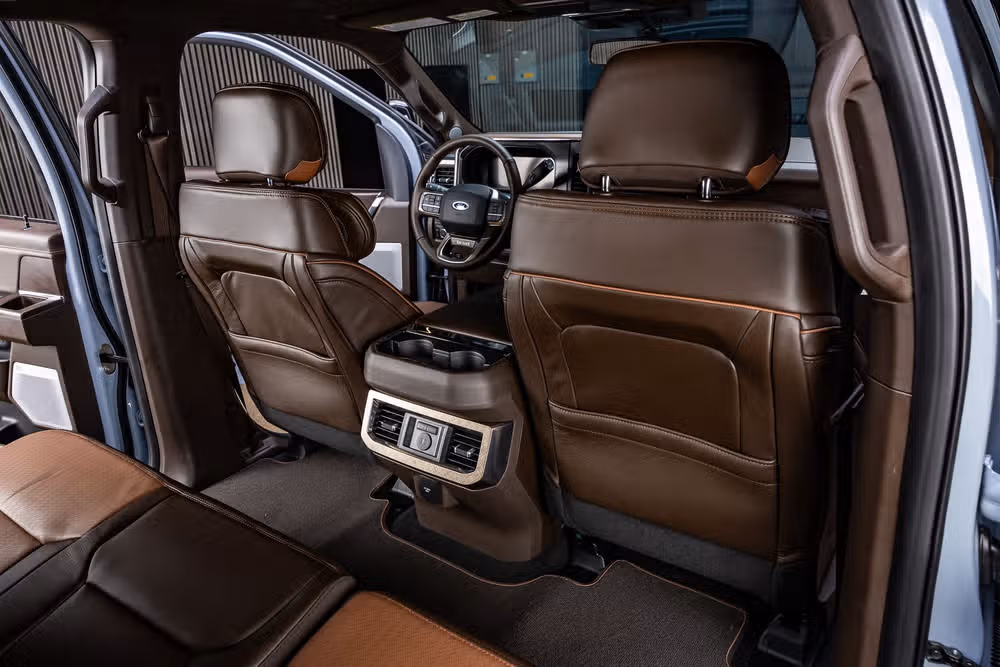 2026 Ford F-250 Super Duty King Ranch Crew Cab Image 32