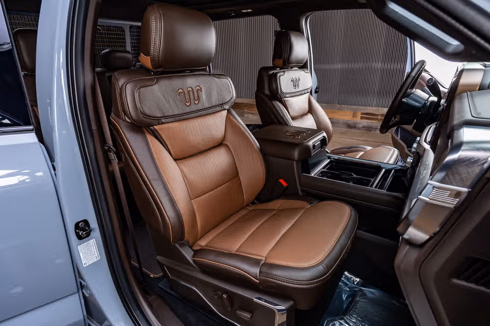 2026 Ford F-250 Super Duty King Ranch Crew Cab Image 31
